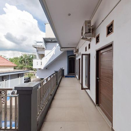 Reddoorz Near Gor Sempaja Samarinda Hotel Exterior photo